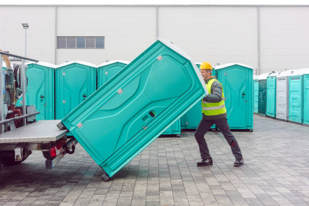 Best Portable bathroom rental  in Hayward, WI